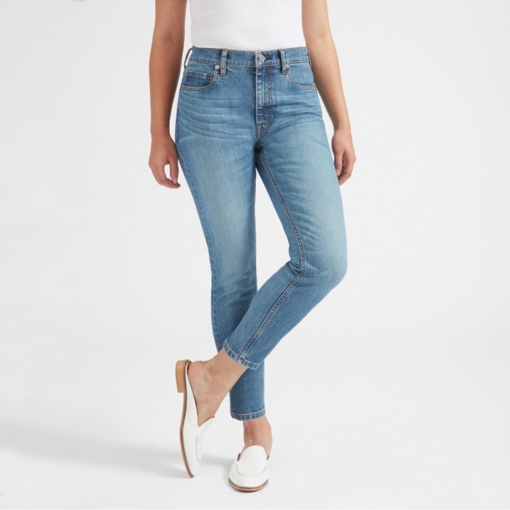 Everlane high rise 31 ankle length skinny jeans size 31 light blue stretch